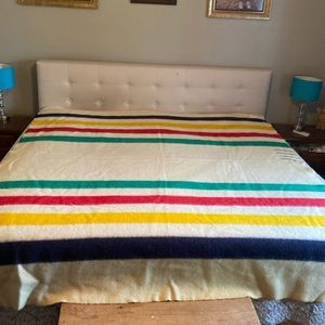 Hudson’s Bay 4 Point wool blanket